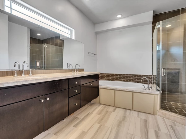 3 bedrooms apartment for rent in Fourth Ward - Inner Loop, Houston