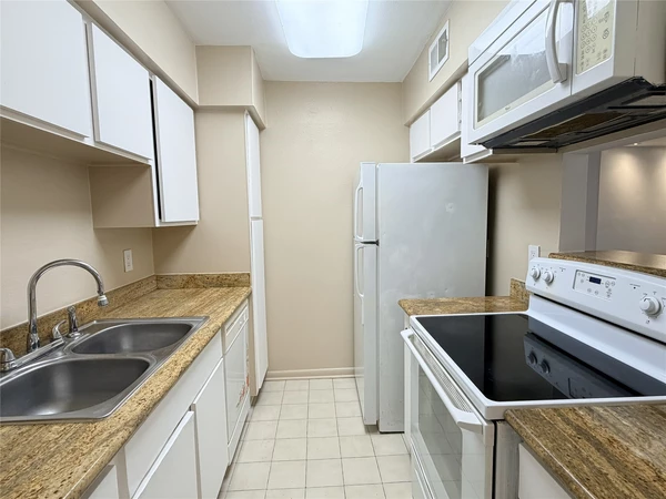 3 bedrooms apartment for rent in Braeswood Place - Inner Loop, Houston