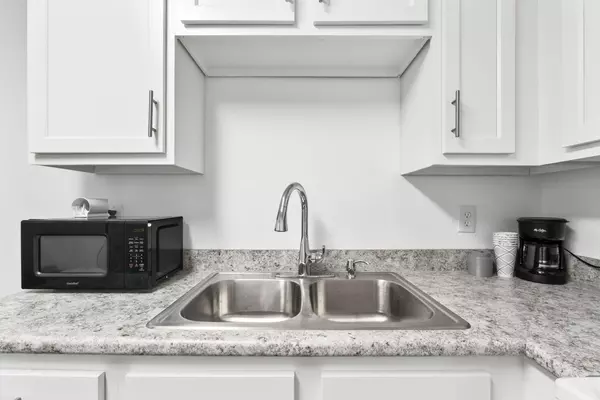 Coliving in Lake Forest - Northside, Jacksonville