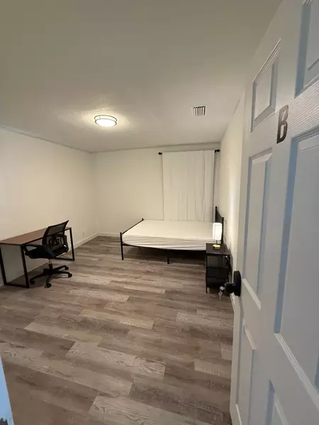 Coliving in University Hills - East Austin, Austin