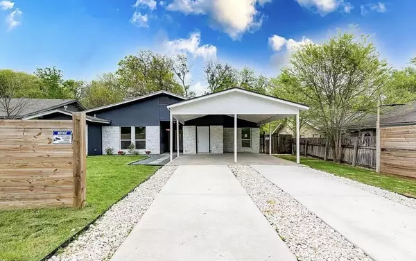 Coliving in University Hills - East Austin, Austin