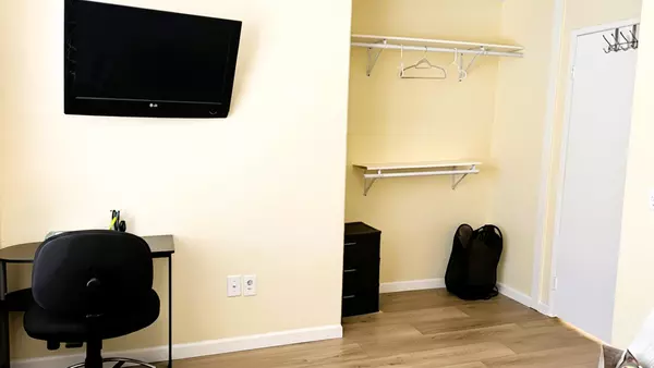 Coliving in Palmdale - South Lancaster, Lancaster