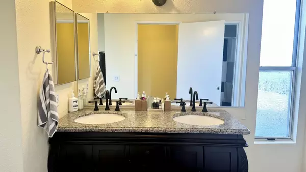 Coliving in Palmdale - South Lancaster, Lancaster