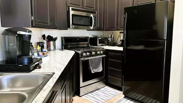 Coliving in Palmdale - South Lancaster, Lancaster