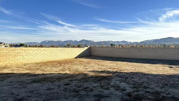 Coliving in Palmdale - South Lancaster, Lancaster