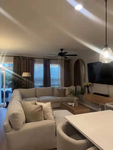 Coliving in Eastway - East Charlotte, Charlotte