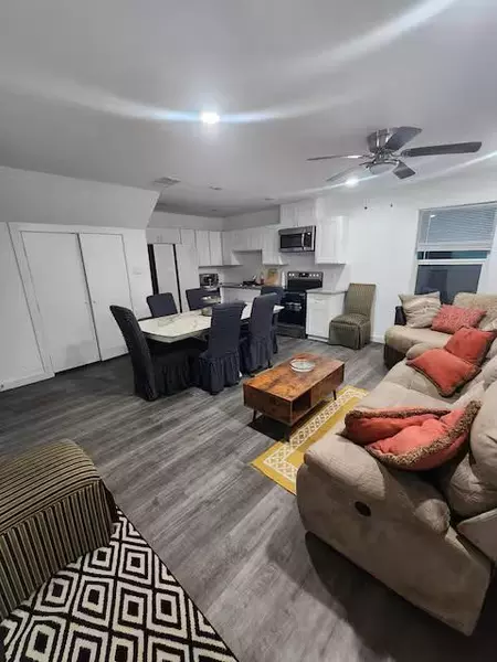 Coliving in East Houston - Ne Houston, Houston