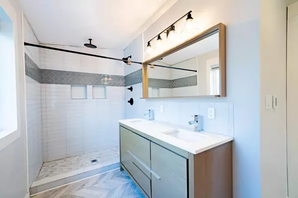 Coliving in Woodlawn Portland - NE Portland, Portland