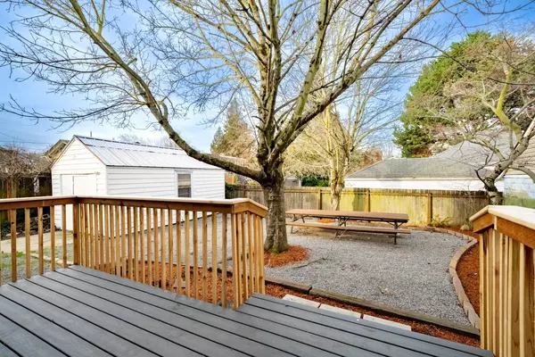 Coliving in Woodlawn Portland - NE Portland, Portland