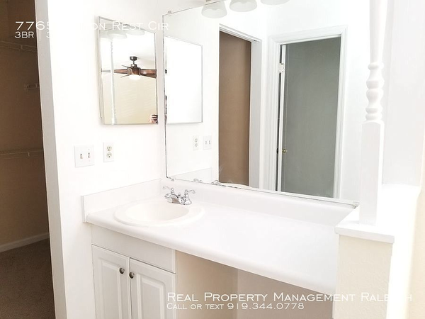 Coliving in Stonehenge - North Raleigh, Raleigh