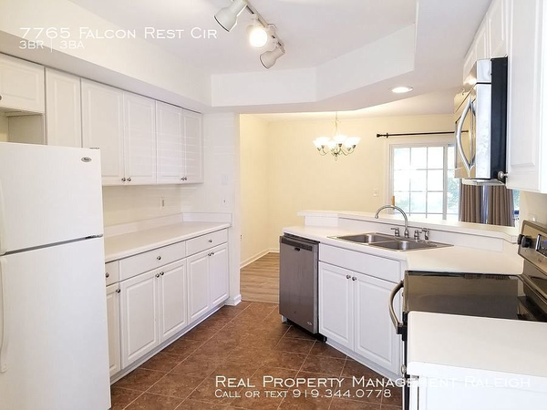 Coliving in Stonehenge - North Raleigh, Raleigh