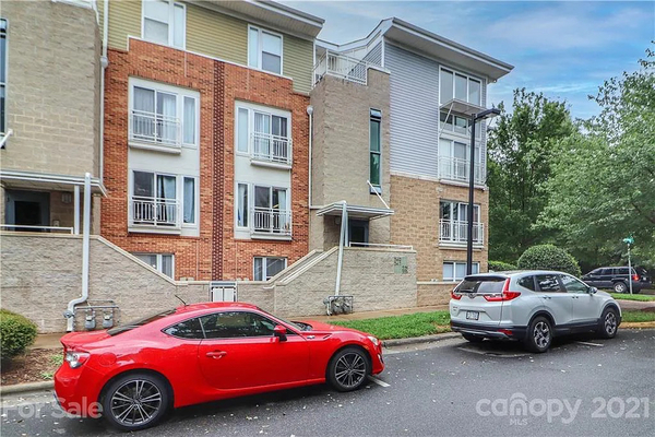 Coliving in NoDa - Central Charlotte, Charlotte