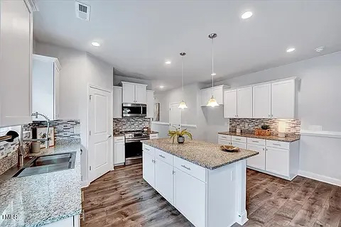 Coliving in Benson - Outer Triangle, Raleigh