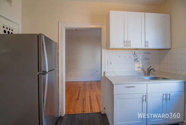 2 bedrooms apartment for rent in West Ridge - Far North Side, Chicago