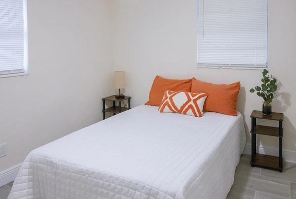 Coliving in University - North Tampa, Tampa