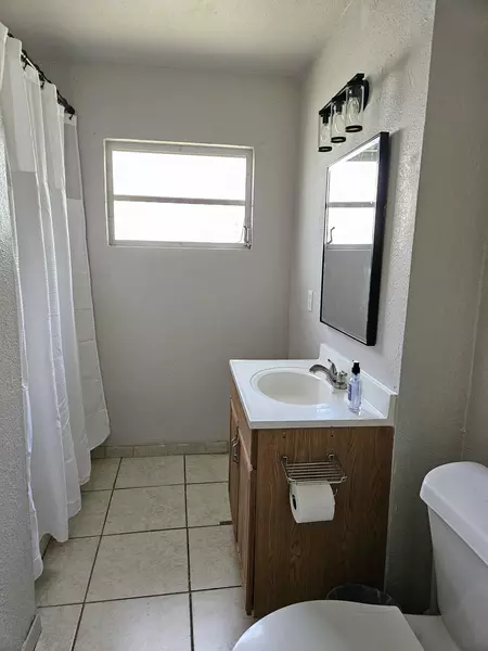 Coliving in Holden Heights - Central Orlando, Orlando