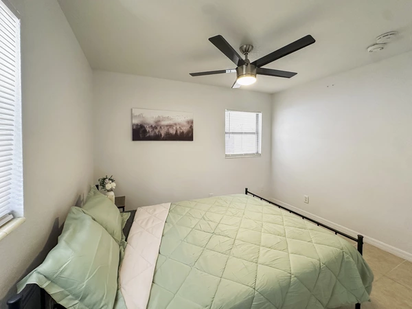 Coliving in Grant Park Tampa - East Tampa, Tampa