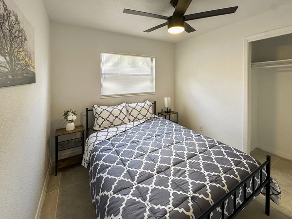 Coliving in Grant Park Tampa - East Tampa, Tampa