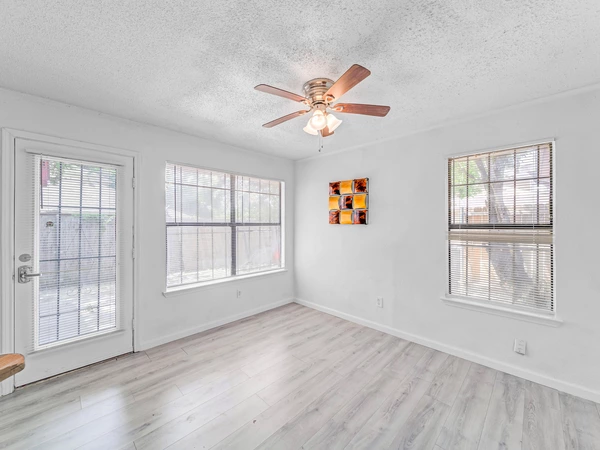 Coliving in Pleasant Grove - Se Dallas, Dallas