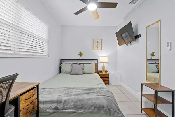 Coliving in Ybor City - Central Tampa, Tampa