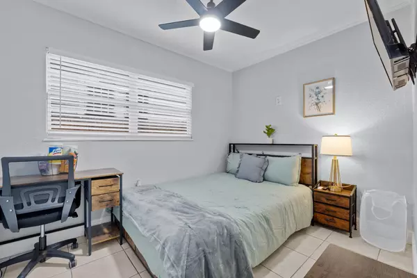 Coliving in Ybor City - Central Tampa, Tampa