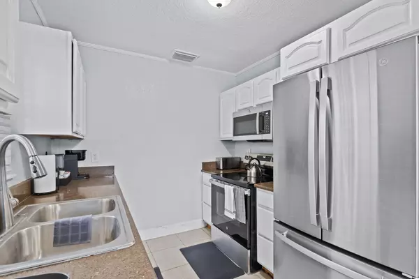 Coliving in Ybor City - Central Tampa, Tampa