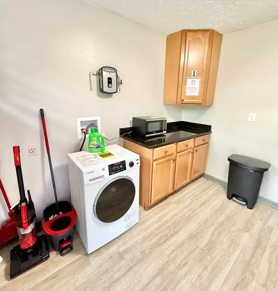 Coliving in Sulphur Springs - North Tampa, Tampa