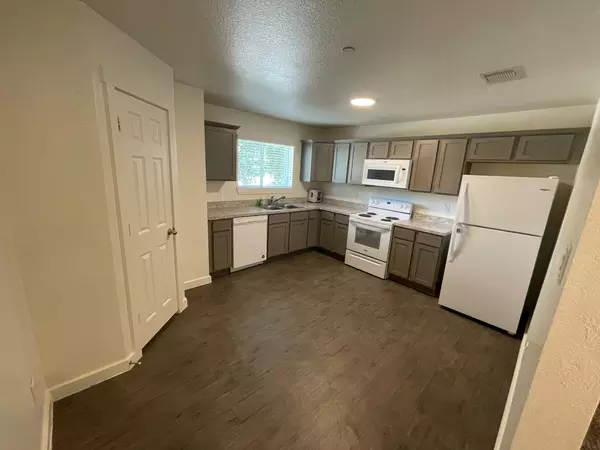 Coliving in Cypress TX - Nw Houston, Houston