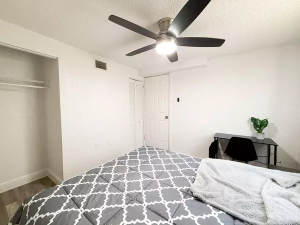 Coliving in Seminole Heights - North Tampa, Tampa