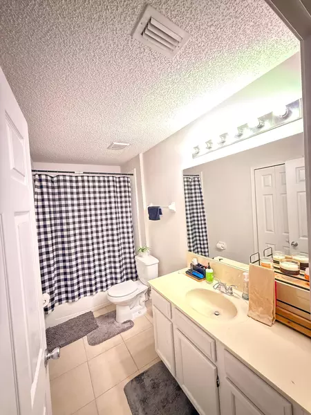 Coliving in Windy Hill - Southside, Jacksonville