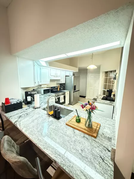 Coliving in Windy Hill - Southside, Jacksonville