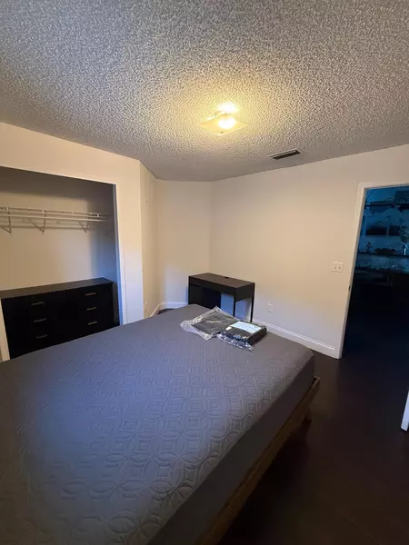 Coliving in Windy Hill - Southside, Jacksonville