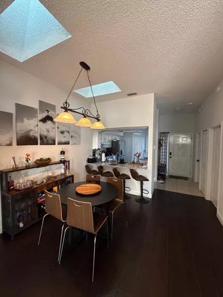 Coliving in Windy Hill - Southside, Jacksonville