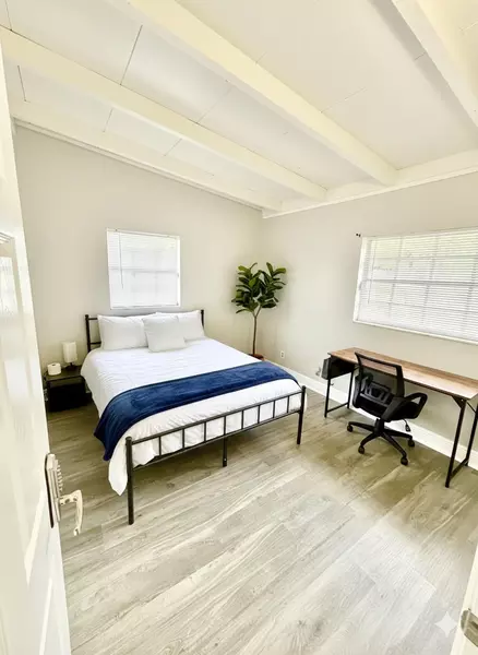 Coliving in University Square - North Tampa, Tampa