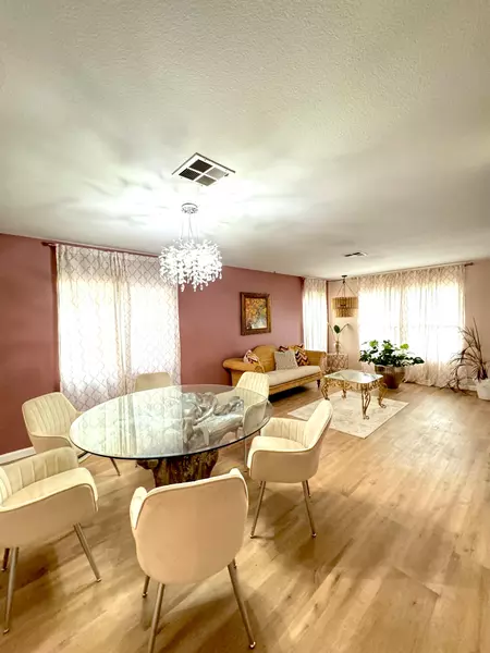 Coliving in Moreno Valley - Inland Empire, Los Angeles