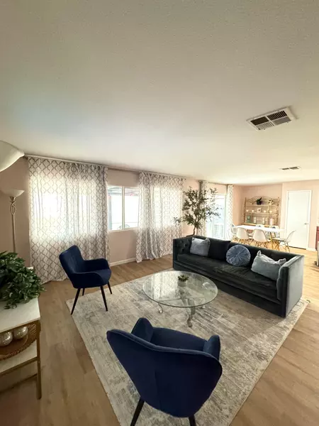 Coliving in Moreno Valley - Inland Empire, Los Angeles