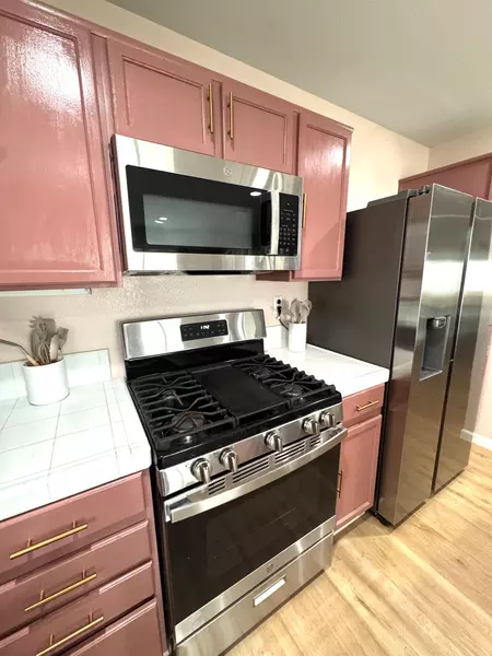 Coliving in Moreno Valley - Inland Empire, Los Angeles