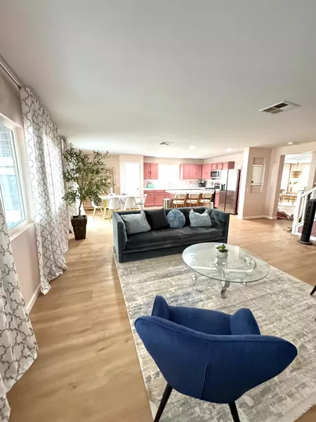 Coliving in Moreno Valley - Inland Empire, Los Angeles