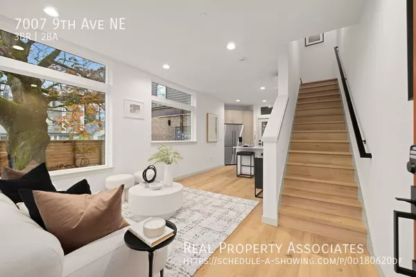 3 bedrooms apartment for rent in Green Lake - North Seattle, Seattle