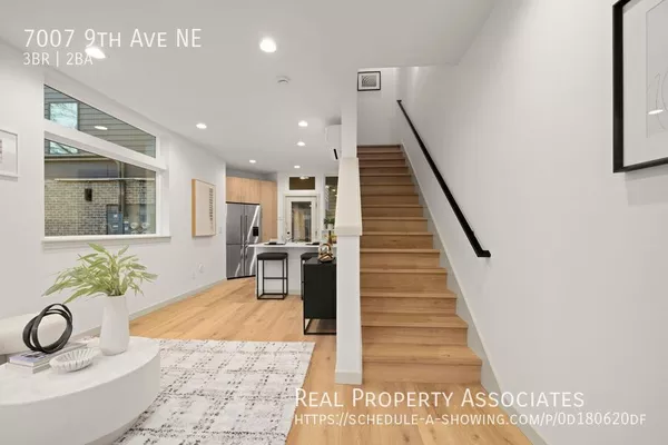 3 bedrooms apartment for rent in Green Lake - North Seattle, Seattle