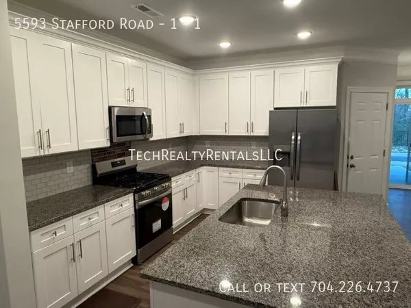 3 bedrooms apartment for rent in Harrisburg - North Charlotte, Charlotte