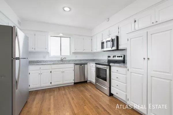 4 bedrooms apartment for rent in Gladstone - Outer KCMO, Kansas City