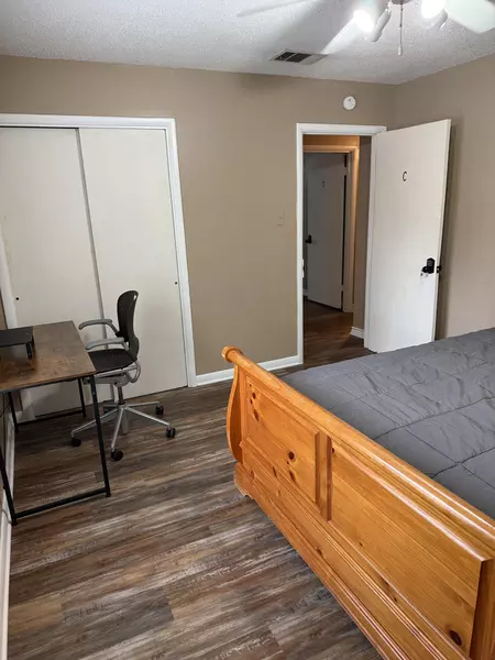 Coliving in San Marcos - South Austin, Austin