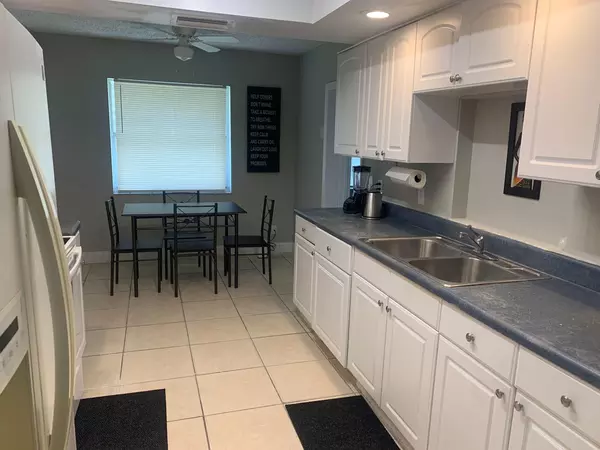 Coliving in North Lauderdale - Broward County, Miami