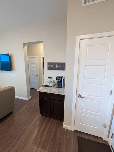 Coliving in Centennial - Outer Denver, Denver