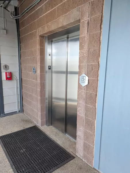 Coliving in Centennial - Outer Denver, Denver