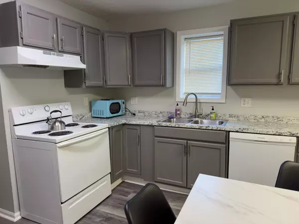 Coliving in Blue Hills - KCMO, Kansas City