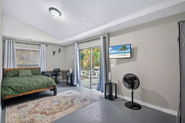 Coliving in Fort Myers Shores - Fort Myers, Fort Myers