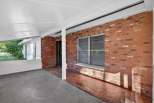 Coliving in Fort Myers Shores - Fort Myers, Fort Myers