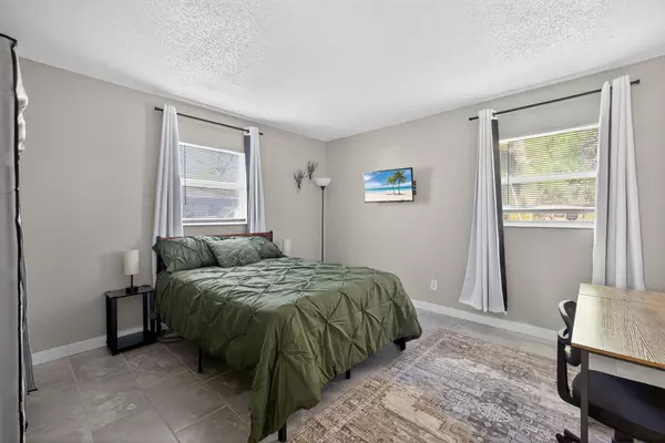 Coliving in Fort Myers Shores - Fort Myers, Fort Myers